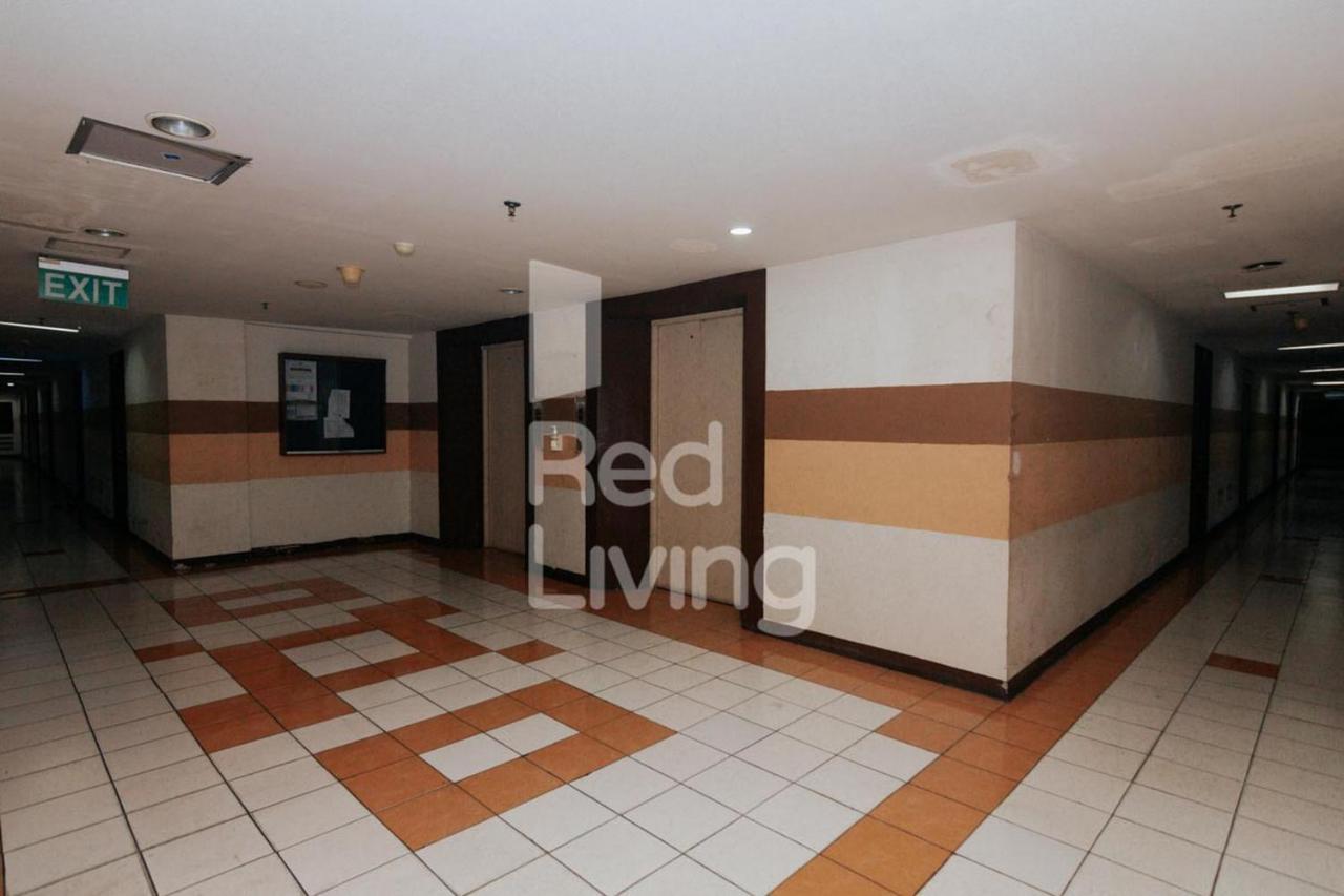 Redliving Apartemen Casablanca East Residence - Kayla Property Tower B Джакарта Екстер'єр фото