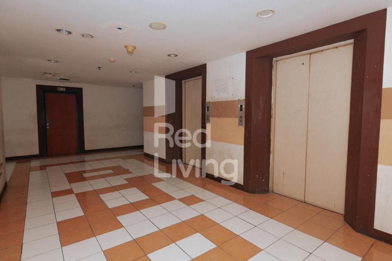 Redliving Apartemen Casablanca East Residence - Kayla Property Tower B Джакарта Екстер'єр фото