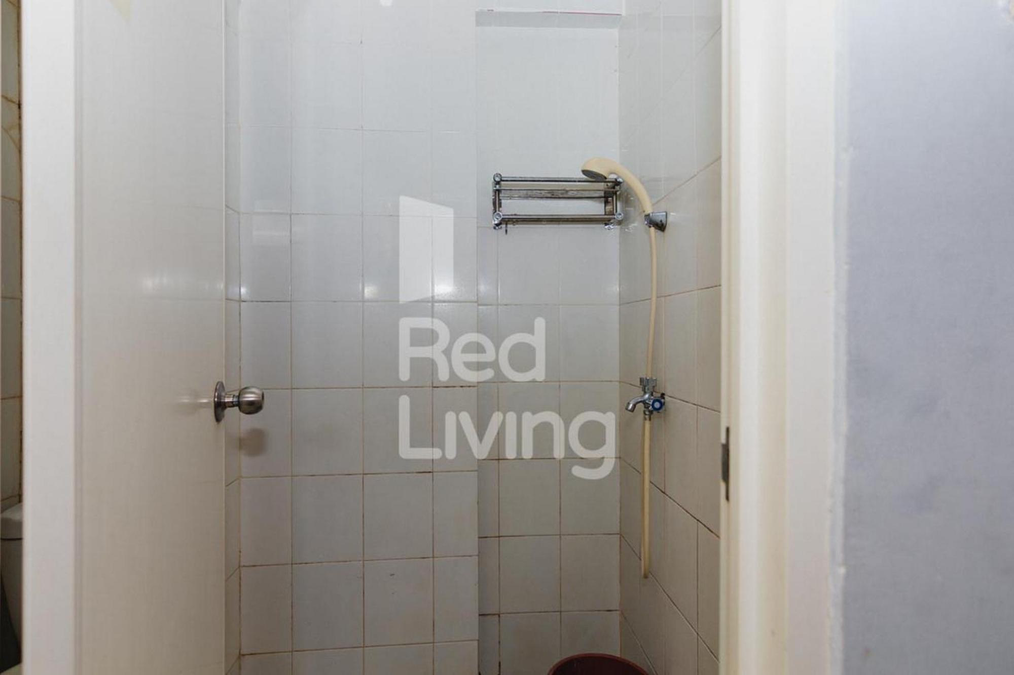 Redliving Apartemen Casablanca East Residence - Kayla Property Tower B Джакарта Номер фото