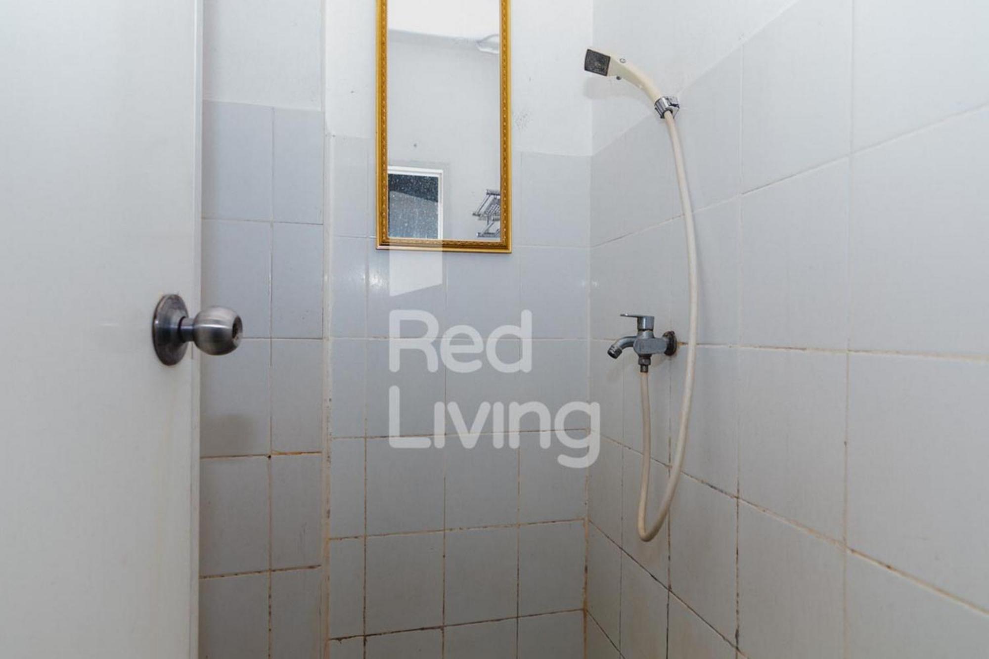 Redliving Apartemen Casablanca East Residence - Kayla Property Tower B Джакарта Номер фото